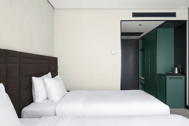 غرفة قياسية بسريرين منفصلين، Novotel Tbilisi Center 1/10