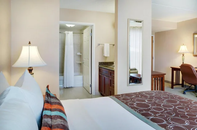جناح استوديو، Staybridge Suites Oakville Burlington 1/1
