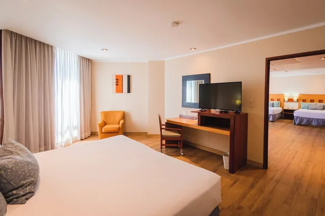 غرفة قياسية بسرير كينج، Hotel Mirabel 1/4