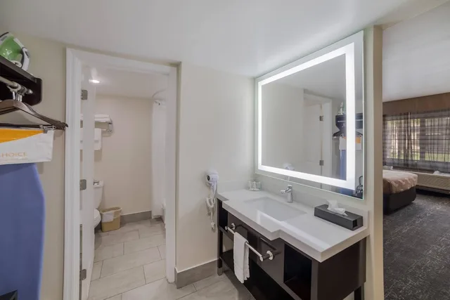 غرفة بسريرين كوين لذوي الإعاقة، Quality Inn & Suites Goodyear - Phoenix West 5/7