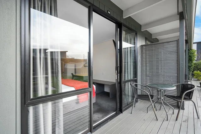 Garden Court, Studio, Queen Bed، Bealey Quarter 5/5