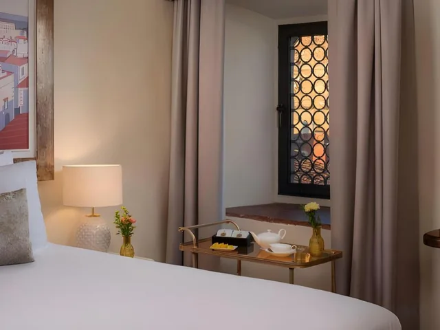Tower, Monalda, Double Bed، NH Collection Firenze Porta Rossa 2/3