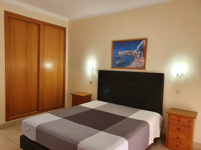غرفة بسرير كوين بشرفة، Rialgarve 4/8