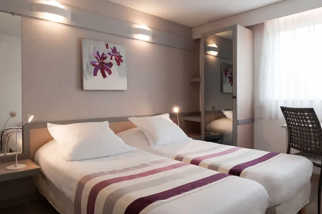 Superior, Twin Beds, The Originals City Hotel Eden Rouen Nord 1/8