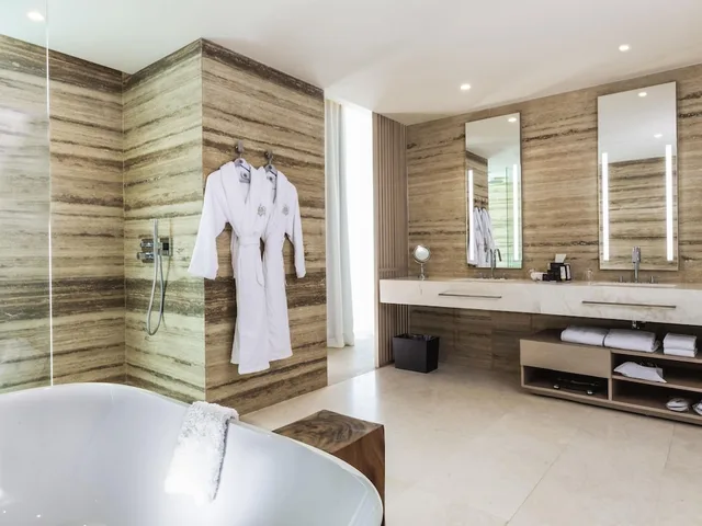 1 Bedroom, Premier, Suite, King Bed, Ocean Front، SLS Cancun 10/10