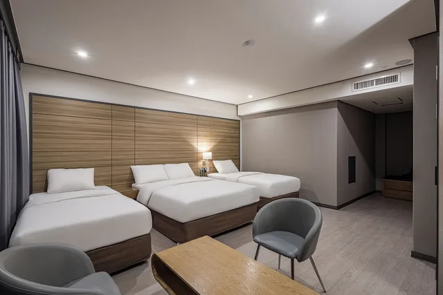 غرفة عائلية بسرير مزدوج وسريرين منفصلين، Insadong Crown Hotel 10/10