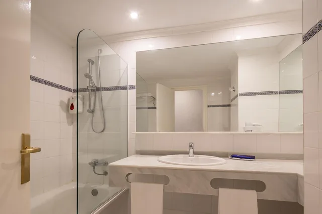 Room, Quadruple, Single Bed, htop Caleta Palace 3/5