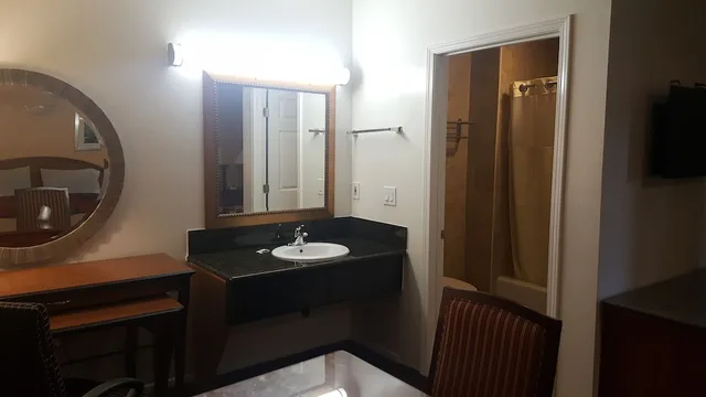 غرفة ديلوكس بسريرين كوين، Flamingo Inn Long Beach 3/5