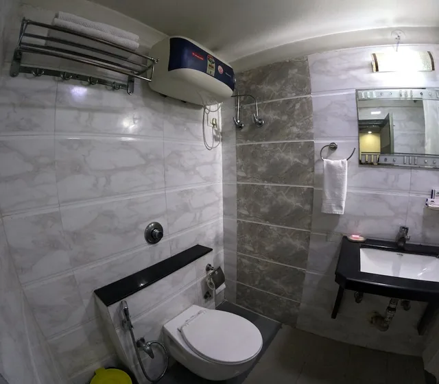غرفة بريميوم بسريرين منفصلين، Hotel Corporate Inn 3/3