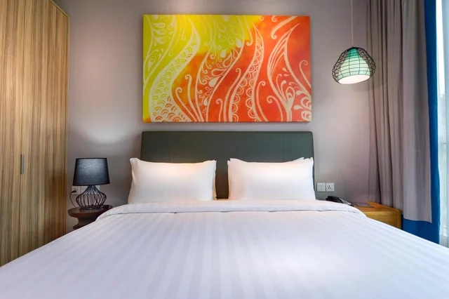 جناح بسرير كوين بغرفة نوم واحدة، Mercure Kota Kinabalu City Centre 1/5