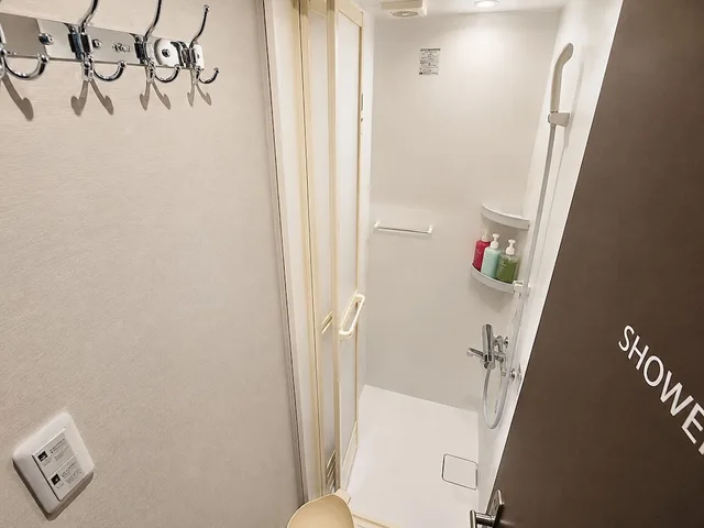Semi Private, Single Bed، Namba Guesthouse HIVE - Hostel 10/10