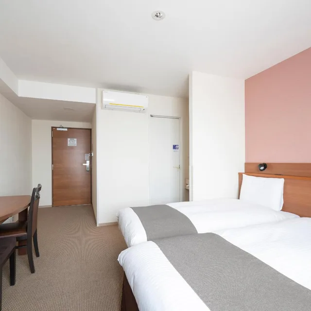 غرفة بسرير مزدوج مع سرير إضافي للمدخنين، Vessel Hotel Kanda Kitakyushu Airport 2/8