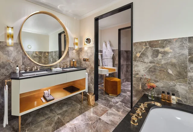 جناح جونيور بسرير كينج، L Apogee Courchevel - an Oetker Collection Hotel 6/6