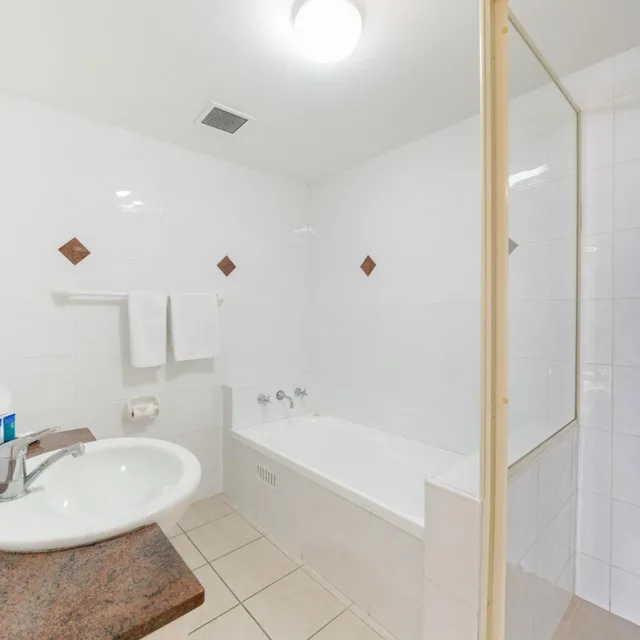 3 Bedrooms, Apartment, Water View، Northpoint Apartments 4/7