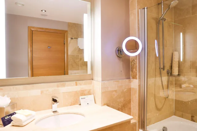 غرفة بسرير مزدوج، Doubletree By Hilton Milton Keynes 7/7
