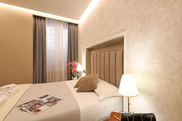 غرفة ديلوكس بسرير مزدوج، Liberty Rome Suites 3/8