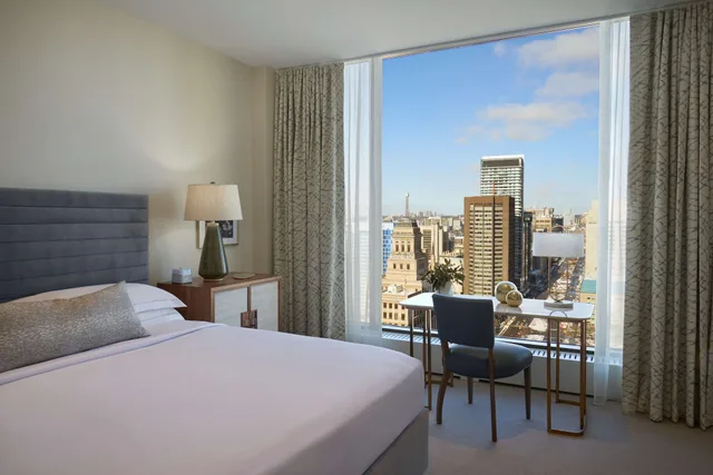 جناح بسرير كينج، Hilton Toronto 1/2