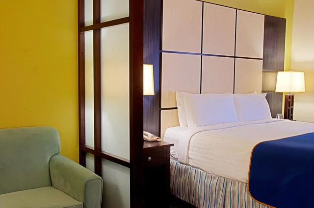 غرفة بسريرين كوين لذوي الإعاقة، Super 8 by Wyndham Irving/DFW Apt/North 3/5