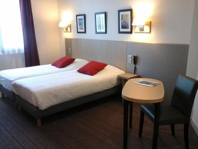 غرفة قياسية بسريرين منفصلين، Hotel Carmin 2/3