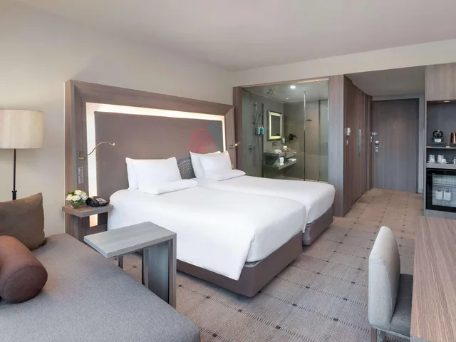 Premier, Single Bed, Park View, Novotel Bangkok Platinum 8/10