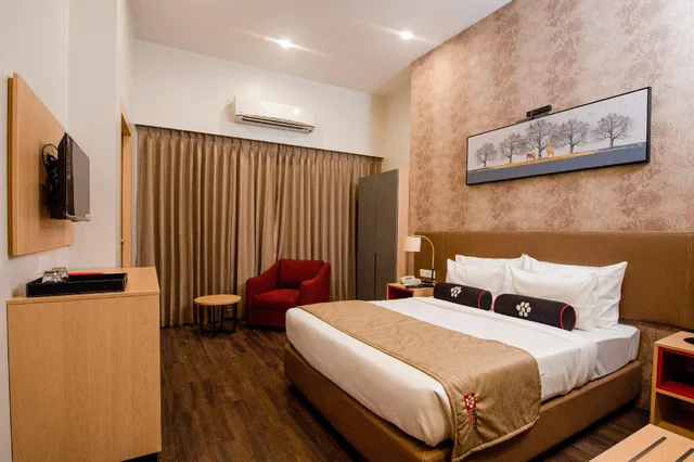غرفة سوبيريور بسريرين منفصلين وسرير كوين، Mastiff Hotel, Ankleshwar 1/1