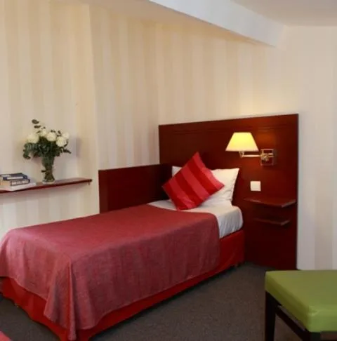 غرفة كلاسيكية مفردة، Espace Champerret 1/7