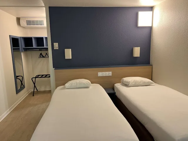 غرفة قياسية بسريرين منفصلين، Kyriad Direct Montpellier Ouest Saint Jean De Vedas 4/10