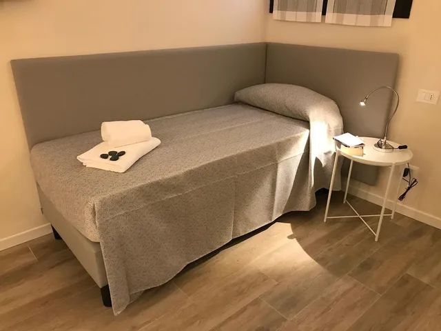 Deluxe, Apartment, 1 Queen and 1 Single Bed, Sofa, Honey Rooms 10/10