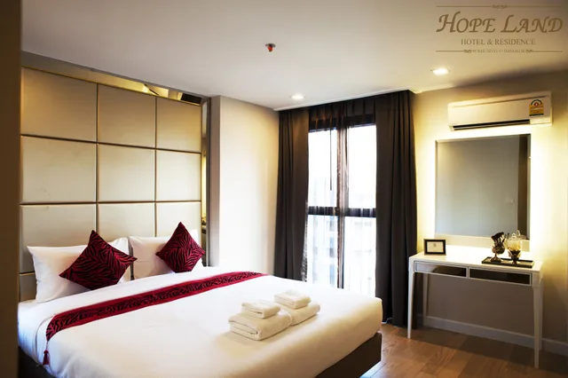 غرفة بريميوم بسرير كينج وسرير فردي، Hope Land Hotel & Residence Sukhumvit 8 3/7