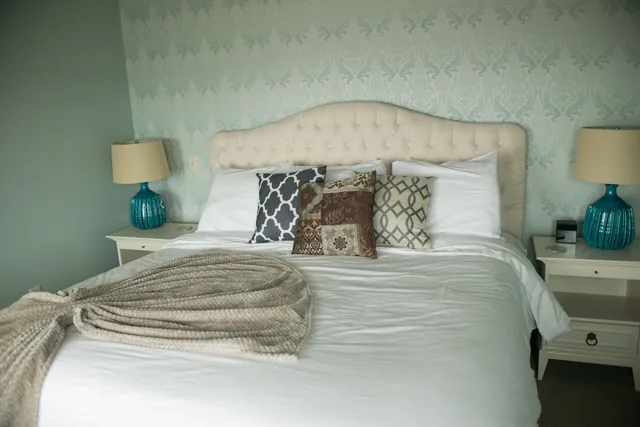 جناح بسرير كينج بإطلالة على البحيرة، Blue Wave Inn 5/8