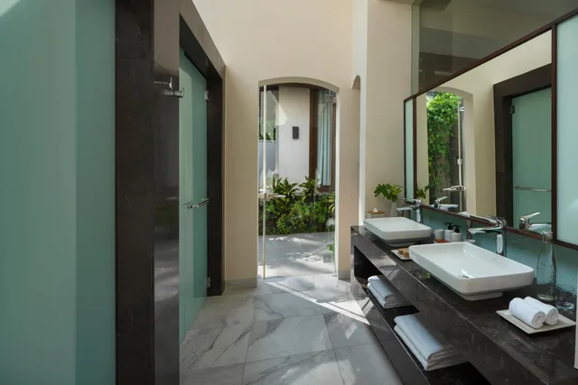 2 BEDROOM DELUXE BEACH VILLA WITH POOL -Transfer Included Seaplane، Conrad Maldives Rangali Island 4/4