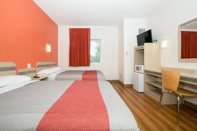 Standard, 2 Double Beds, Motel6 Brooklyn Center, MN - Minneapolis 2/10