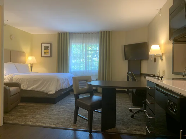 جناح استوديو بسرير كوين لذوي الإعاقة، CANDLEWOOD SUITES RALEIGH CRABTREE 2/5