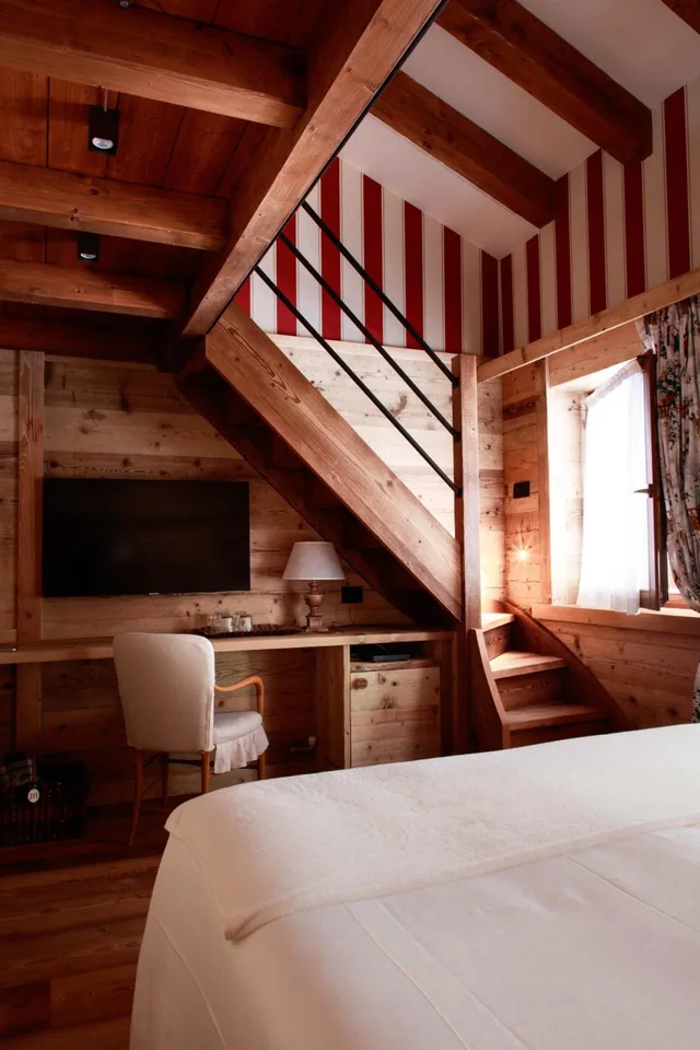Family, Two Story, Balcony، AUBERGE DE LA MAISON 3/10