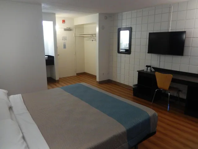 غرفة بسرير كوين لغير المدخنين، Motel6 Somers Point, NJ - Ocean City - Wild Wood Beach 7/10