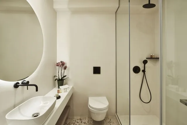 جناح بسرير كينج بشرفة، Vasi Hotel 3/5