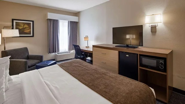 غرفة بسرير كينج، Best Western North Attleboro / Providence Beltway 2/9
