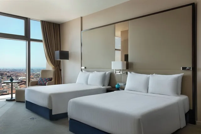 غرفة سوبيريور بسرير مزدوج مع دخول الصالة، Istanbul Marriott Hotel Sisli 1/10