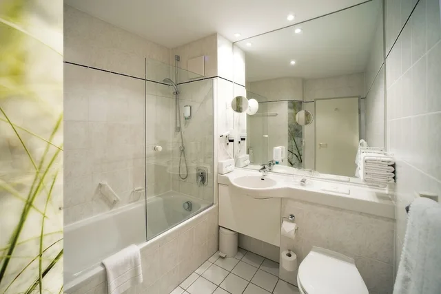 غرفة قياسية بسرير مزدوج، Holiday Inn Munchen Unterhaching 7/7