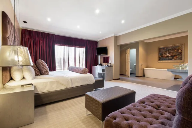 غرفة بسرير مزدوج بإطلالة على الحديقة، St Andrews Signature Hotel Spa 1/1