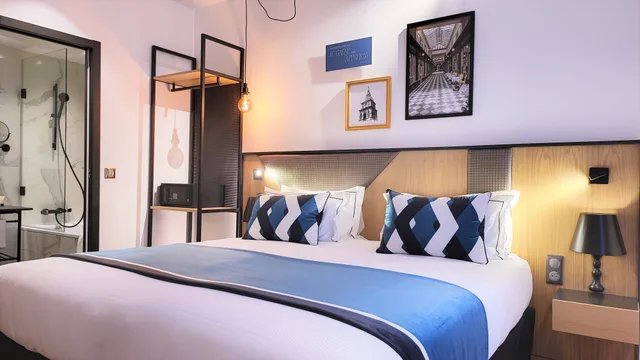 غرفة متصلة عائلية، Hotel Star Champs Elysees 1/4