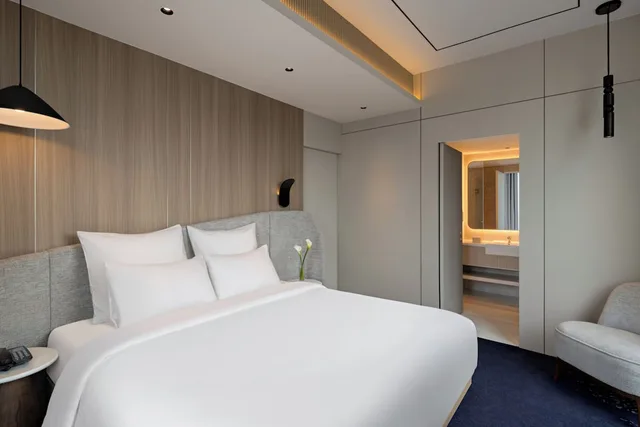 Junior Suite, Double Bed, ALL SEASONS JAKARTA THAMRIN 2/9