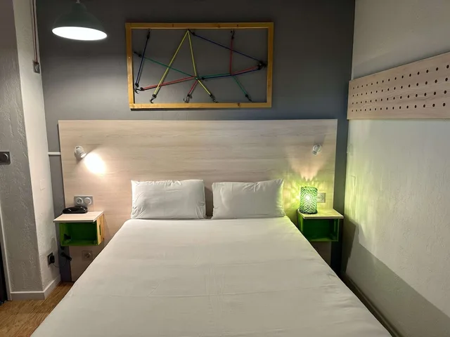 Pure, Double Bed، Greet Hotel Bordeaux Aeroport 9/10