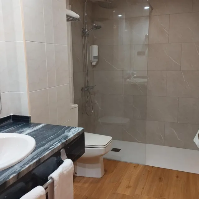Room, Triple, Eth Solan 10/10