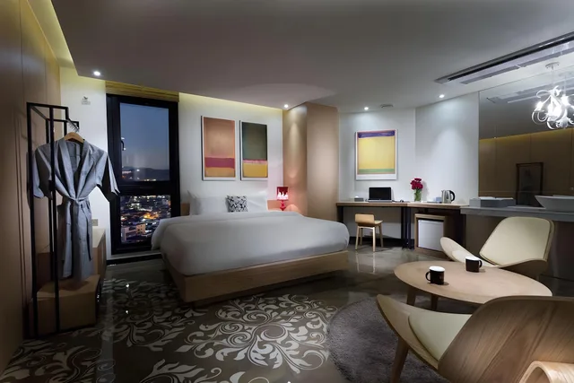 غرفة ديلوكس بسرير مزدوج، Hotel Sienna 1/2