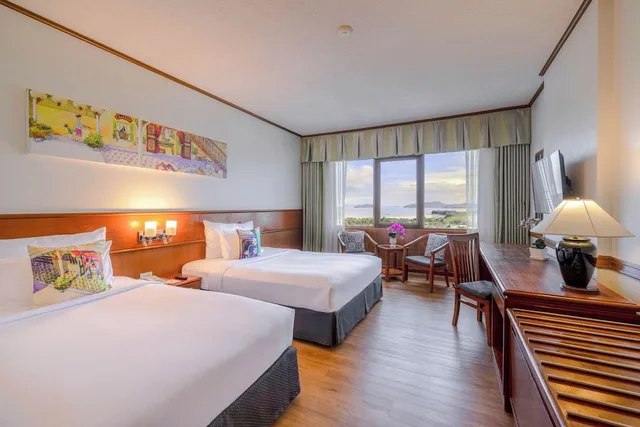 غرفة بريميير ديلوكس بسريرين منفصلين، Royal Phuket City Hotel 4/10