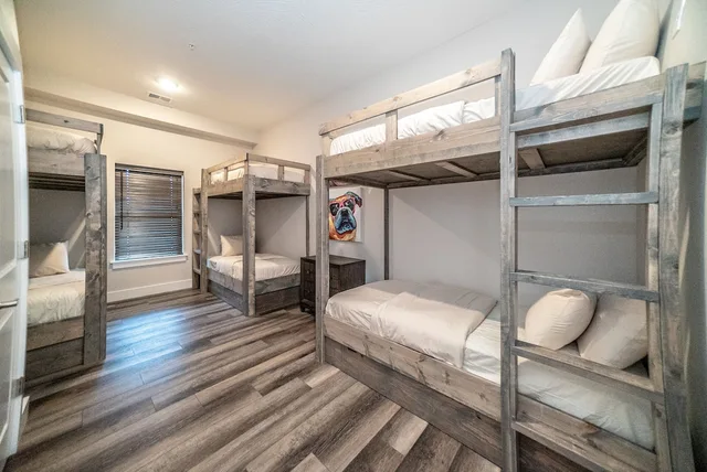 Executive, House, 6 King Beds, 2 Bunk Beds, Bunk Bed, Golf Course View، Reunion Lodges at Thousand Hills 6/10