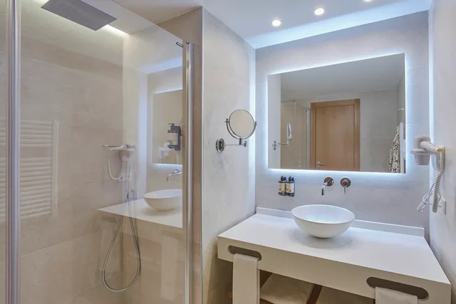 غرفة سوبيريور بسرير مزدوج بإطلالة على البحر، Universal Hotel Lido Park & Spa 6/6