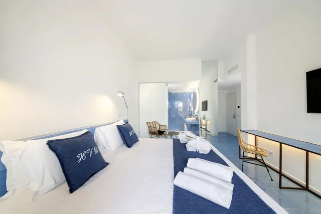 جناح جونيور بسرير كينج، Villa Durrueli Resort Spa 2/10