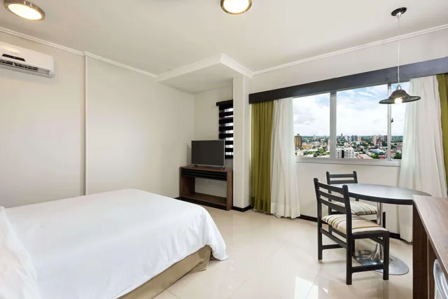 غرفة بريميوم بسرير مزدوج، Wyndham Golden Foz 2/3